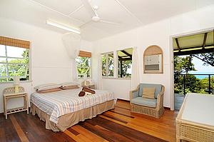 Main bedroom - Daintree Seascapes